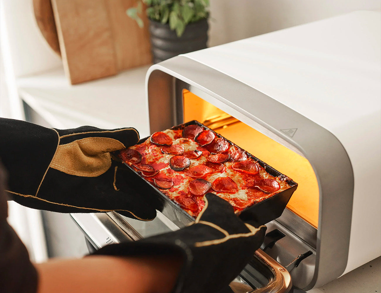 Ooni Volt Nero Forno Pizza elettrico - Centro Internazionale del Barbecue
