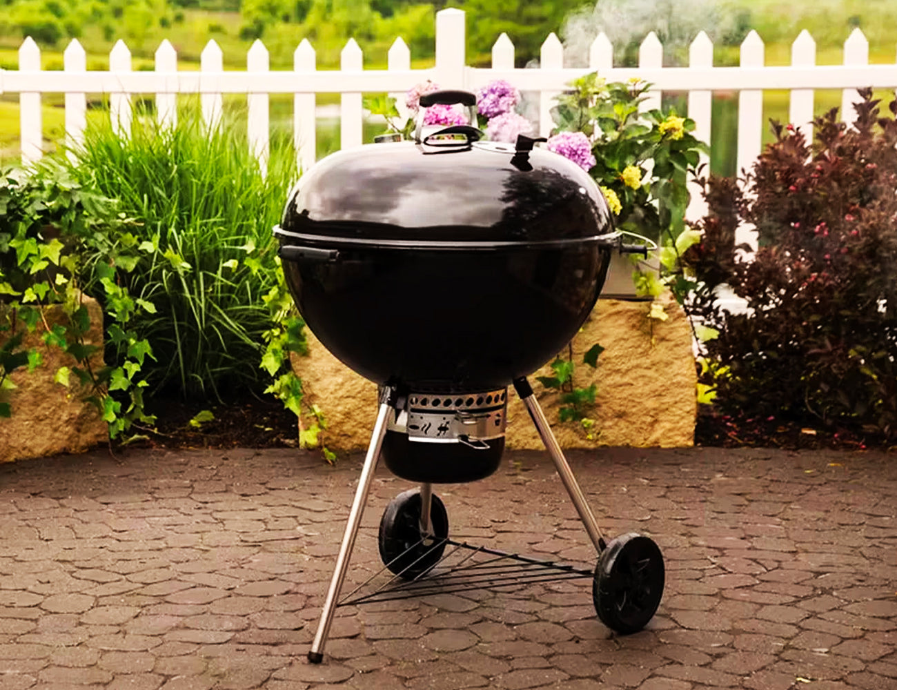Weber Barbecue Master Touch Ø 67 Cm. + Wok - Centro Internazionale del Barbecue