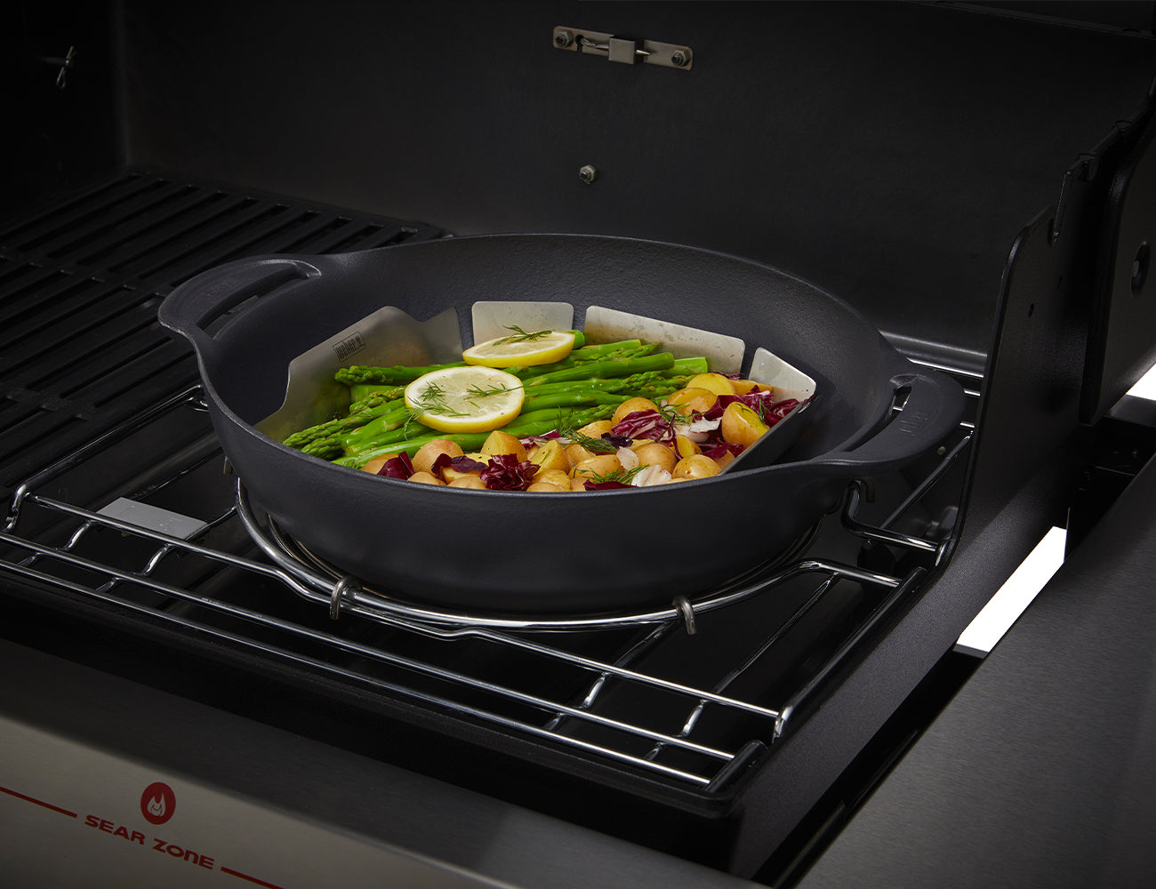 Weber Gourmet BBQ System Wok in Ghisa con Coperchio e Cestello - Centro Internazionale del Barbecue
