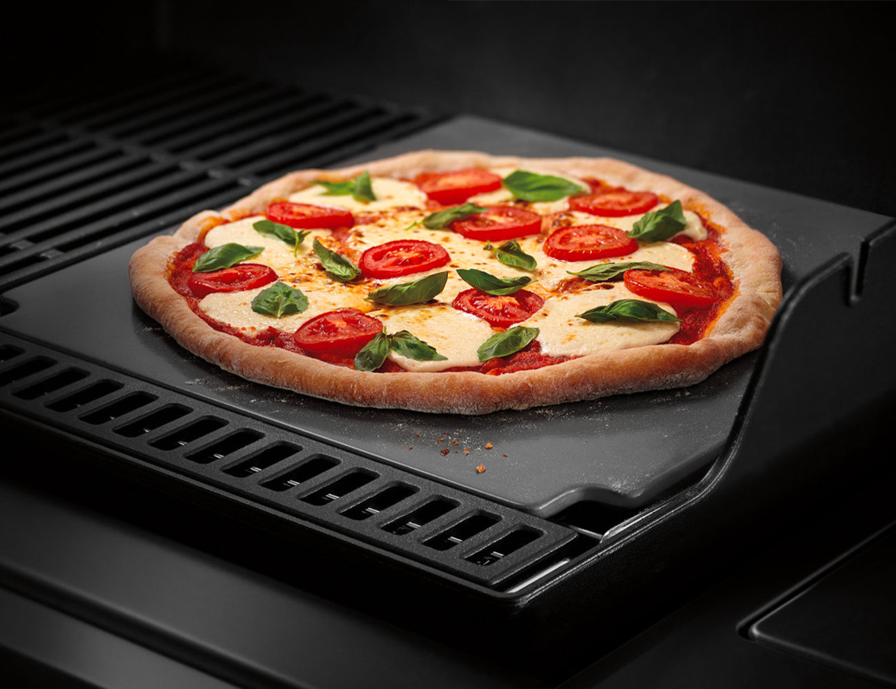 Weber Crafted - Piastra Pietra da Forno per Pizza - Centro Internazionale del Barbecue