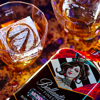 Ballantine's FINEST Blended Scotch Whisky Limited Edition Moxxi Bar 40% Vol.0,7l - Centro Internazionale del Barbecue
