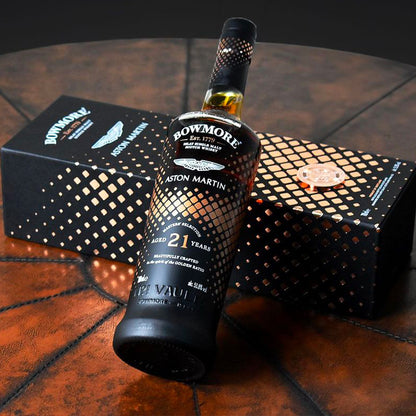 Bowmore Whiskey 21 Years No. 1 Vaults - Master's Selection Aston Martin - Centro Internazionale del Barbecue