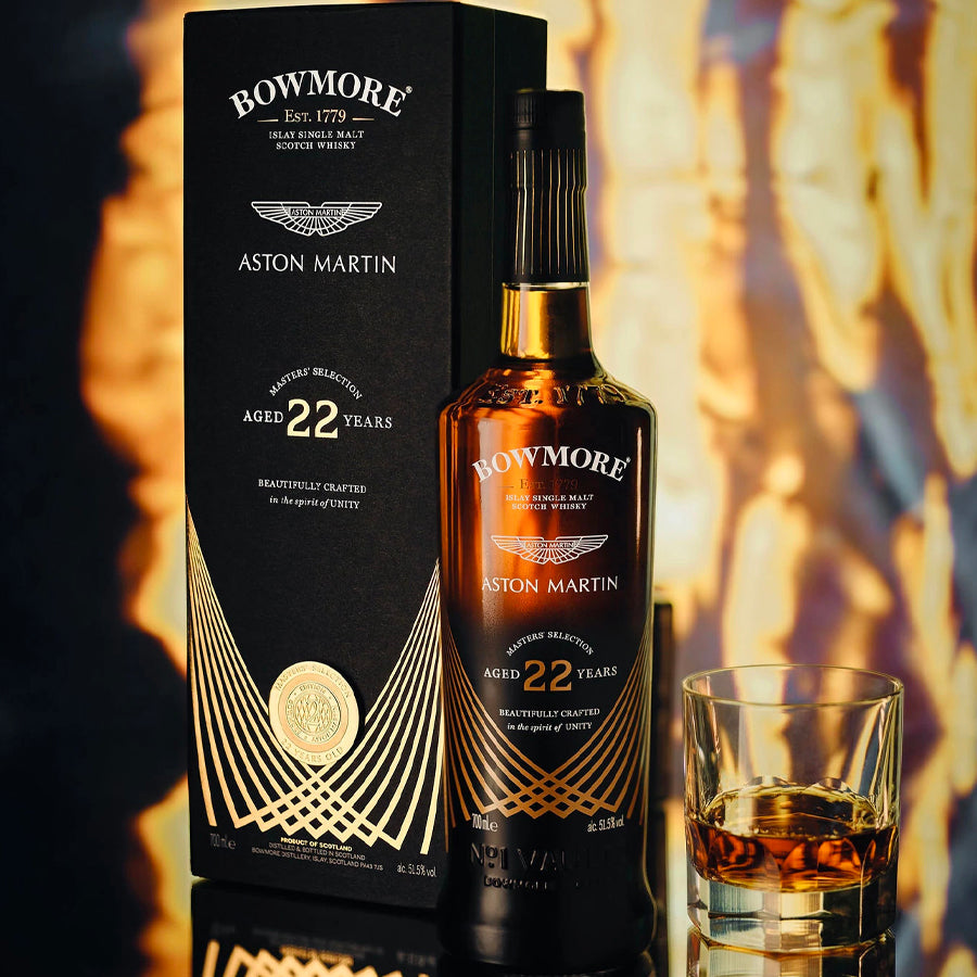 Bowmore Whiskey 22 Years No. 2 Vaults - Master's Selection Aston Martin - Centro Internazionale del Barbecue