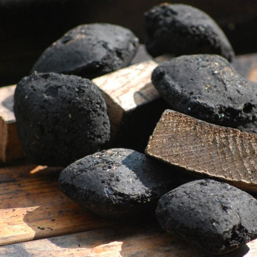 Jack Daniel’s BBQ Whiskey Barrel Charcoal Brisquets - Centro Internazionale del Barbecue