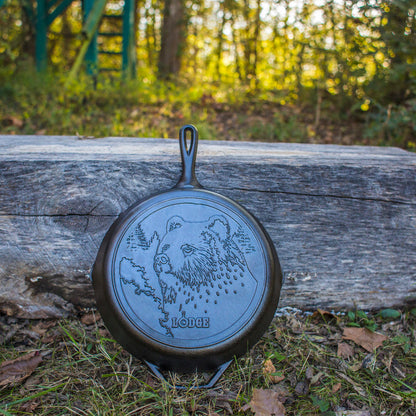 Lodge Padella Ø 31,90 cm. Logo Orso - Centro Internazionale del Barbecue